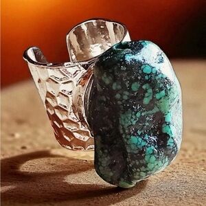 Luxury Navajo Handcut Turquoise Stone Ring